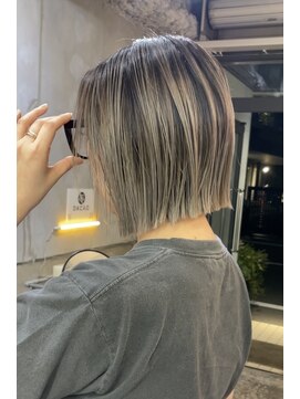 ザ デイ(THE DAY) バレイヤージュカラー/グレージュカラー