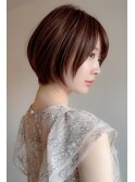 大人女性の丸みが可愛いショートボブ