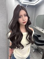 ボタン ハカタ(VOTAN hakata)&nbsp;市野瀬裕奈/博多韓国ヘア/センター分け/レイヤーカット/暗め