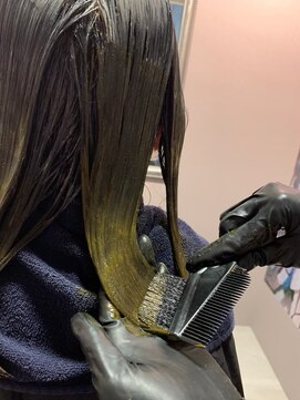 ロアゾブルーミュージアム(L'oiseau Bleu museum) 髪質改善ハーブ