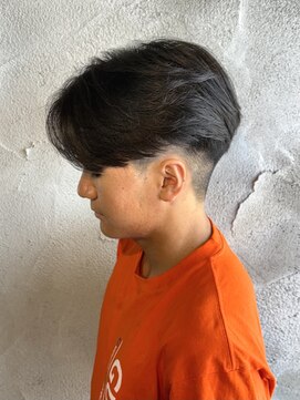 ニアウ 高崎店(Niau) メンズセンターパートニュアンスフェザーパーマ群馬高崎眉毛韓国