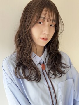 ワンカラーで透明感アッシュブラウン