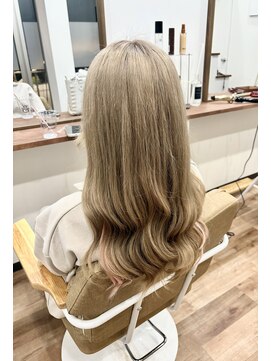 ヘアーズ ハクナ(hairs 897) 愛されミルクティー