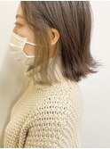 インナーカラーで可愛く『グレージュ×ボブ』