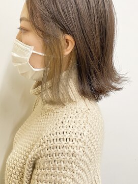 ツイギー 歩行町店(TWiGGY) インナーカラーで可愛く『グレージュ×ボブ』