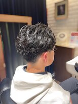 エヌドットバーバー ギンザ(N.BARBER GINZA)&nbsp;ツーブロック/マッシュパーマ/センターパート