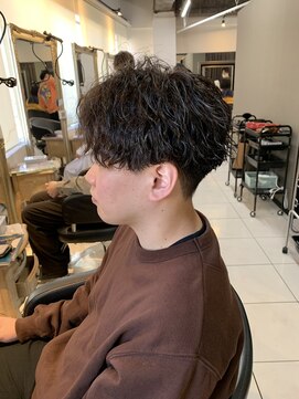 アイズ 海老名(AIZU) ツイストスパイラルパーマツイストパーマショートスタイルメンズ