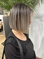 メリー オオサカ(Merly Osaka)&nbsp;ボブに合うベージュバレイヤージュ