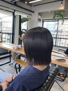 イッヒ 茅ヶ崎(IHHI) ぱつっとボブ［小顔ヘア/茅ヶ崎美容院/茅ヶ崎南口/ワンレン］