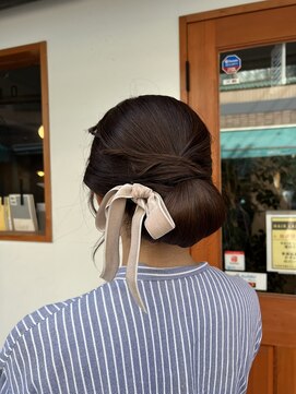 ヘアーラボ ハチ(HAIR LABO HACHI) レトロシニヨン