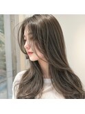 「ロングヘアで作る、華やかでエレガントなスタイル」
