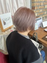 ココロヘアー マド(Cocolo hair MADO) ホワイトピンク