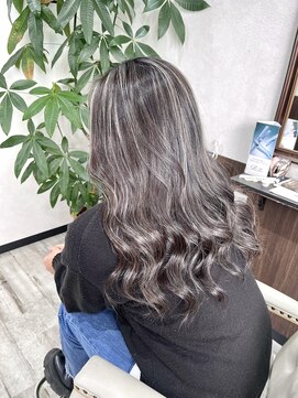 ベルヘアーデザイン 堺東(Belle hair Design) コントラストハイライト/レイヤーカット/外国人風/ブリーチ/堺東