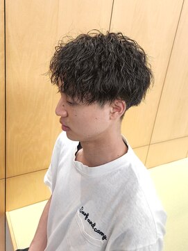 ニアウ 伊勢崎連取店(Niau) 刈り上げマッシュツイストスパイラルパーマ