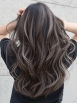 ハーシーバイアポロ 相模大野(HERSHE by apollo)&nbsp;xバレイヤージュ/ホワイトグレージュ/レイヤーカット