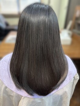 大通/西11丁目徒歩5分◇落ち着いた隠れ家プライベート空間で、経験豊富なスタイリストが専任で施術♪