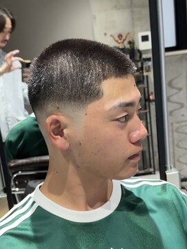 メッツ 原宿(METS) MEN'S/バズカット×ミドルフェード/ボウズ