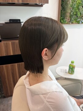 シェーネル(Schonell) 切りっぱなしボブ