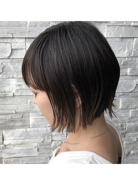 アールトゥーヘアー(art To Hair) 切りっぱなしボブ
