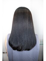 オラ ボーテ(Aura Beaute)&nbsp;セミロング　重め　ブルーグレージュ20代30代40代50代