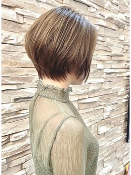 ロカビリー(Rockabilly) short cuts#豊川#諏訪町#ブリーチ#髪質改善#白髪ぼかし