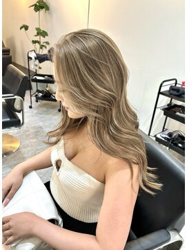 ブレンド 渋谷(BLend) ハイライトカラーマチルダボブインナーグレージュ前髪