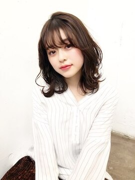 トイロ 中目黒(Toiro) 韓国風くびれパーマ/ミディアムパーマ【大毛亮佑】