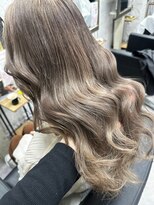 リア(riah)&nbsp;アッシュベージュ/ロングレイヤー