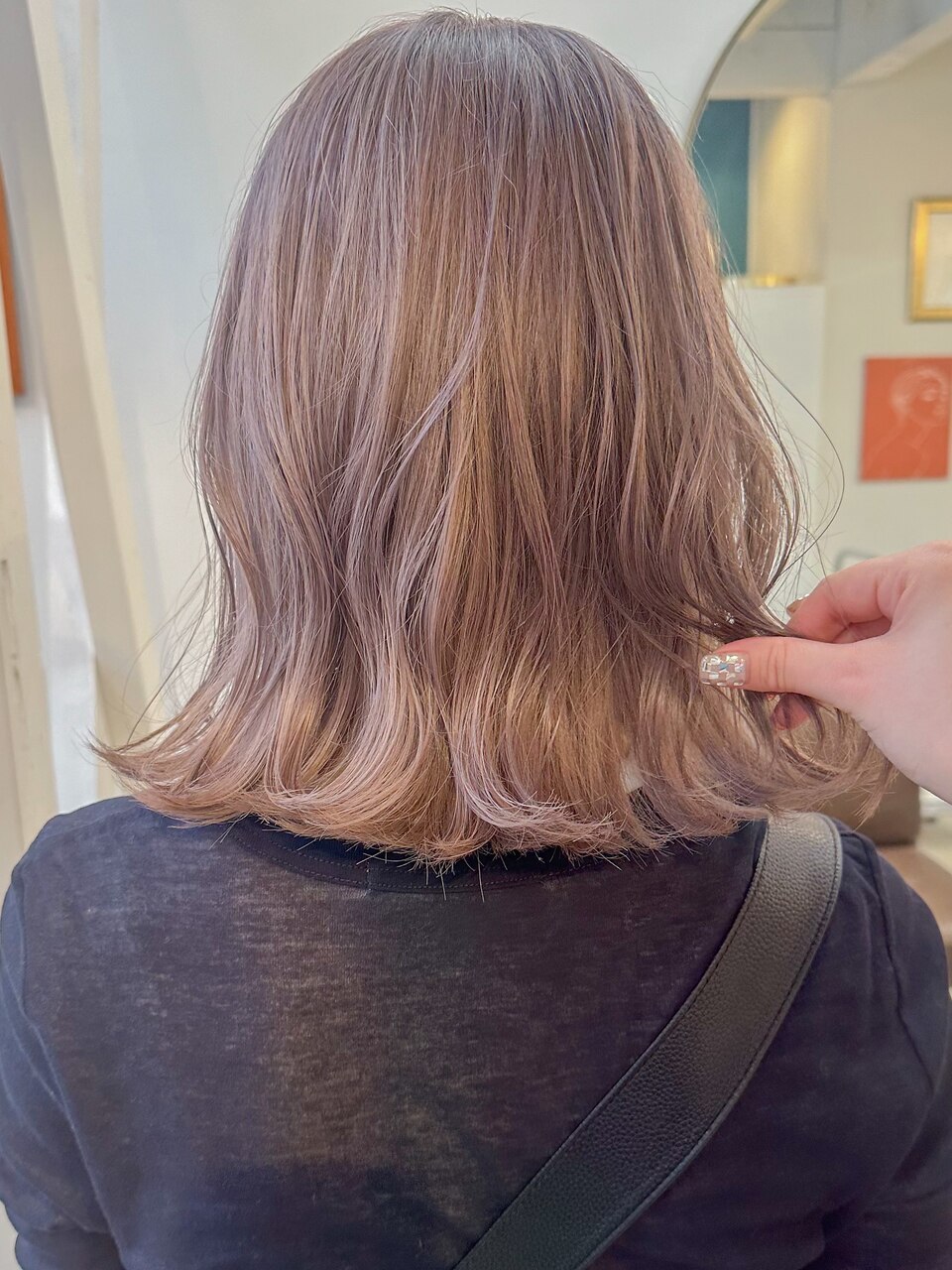 ピンクベージュ/ブリーチ/ミディアムボブ/表参道