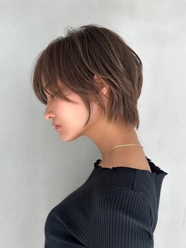 ギークス(GEEKS) 【GEEKS渋谷】くびれショート/アッシュグレージュ/20代30代/小顔