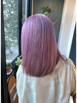 ビハインドザカーテン(BEHIND THE CURTAIN) ホワイトピンク×ハイトーンカラー×ブリーチ