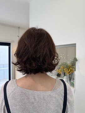 ムニノ(munino) ミニボブ外はねパーマ