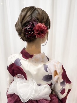 アンドットエス 銀座(and.S)の写真/《駅徒歩0分》花火大会や納涼船に♪夏のイベントは浴衣で可愛く&華やかに♪プロの技術で着崩れの心配なし☆
