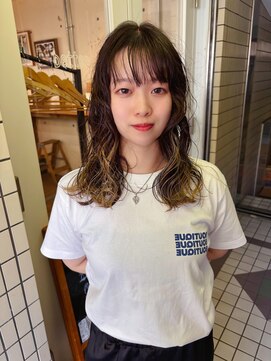 ベター(better) 夏のハイライトにエアーウェーブでナチュラルウェーブパーマ