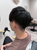 コク(COQU.)&nbsp;ツーブロック　刈り上げショート