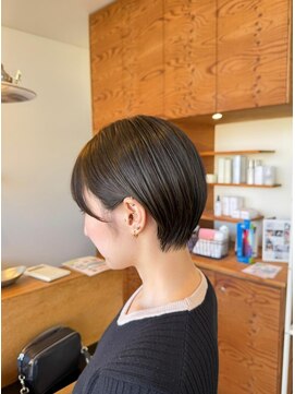 リリーアンドコー(LILY&CO.) オリーブグレージュ　×  ショートスタイル