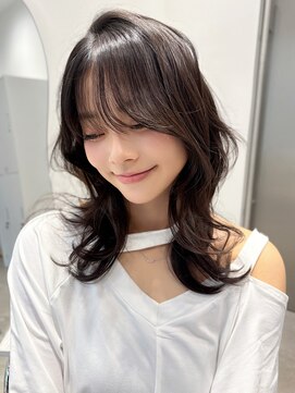 ラクシア(LucxiA) 韓国ヘア/レイヤーカット/顔まわりカット/Instagram @ken__gucci