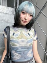 ソル バロール 表参道(SOL .valor)&nbsp;水色とフェイクブラックのルーツカラー レイヤーボブ