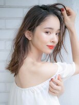 ルティア(Lutia)&nbsp;大人クールなヴェールウェーブ　アッシュベージュ