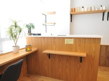 ラッソ ルーツヘアー 明石店(laco Roots Hair)の雰囲気（当店オリジナルのシャンプー、トリートメントなどもございます☆）