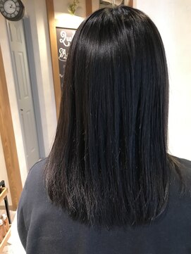 カルテット(Quartett) 【Quartett】艶髪ストレート