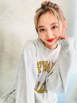 テイラー(Taylor) 【Taylor】大宮　ミルクティーベージュ×センターパートセット