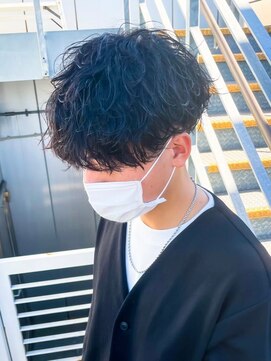 ウェイビーエフティフィフス 横浜西口(WAVEY ft.fifth) 波巻きスパイラルツイストスパイラルパーマ刈り上げマッシュ