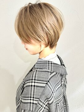 アンド ストーリーズ(&STORIES) ショートボブ髪型30代40代50代前髪あり前髪なし面長丸顔【荒牧】