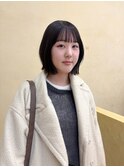切りっぱなしボブ小顔カットグレージュミルクティ