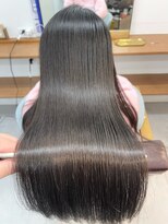 ランプ(Lamp) 縮毛矯正/髪質改善/クリスタライジング ビフォアー&アフター