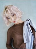 ホワイトピンク×ウェーブボブ