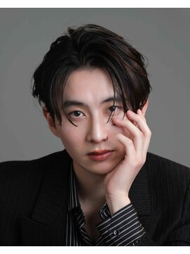 レイ(Lay.) 【スタイリストMyuka】韓国風ニュアンスパーマ