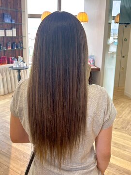 ユーシャンボール(U-CHAMBORD) 潤い艶ストレート【寝屋川/髪質改善/白髪ぼかし】