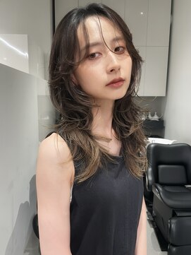 ソル 栄矢場町(SOL) ハッシュカット/ミディアムレイヤー/エンドカラー/クラゲヘアー